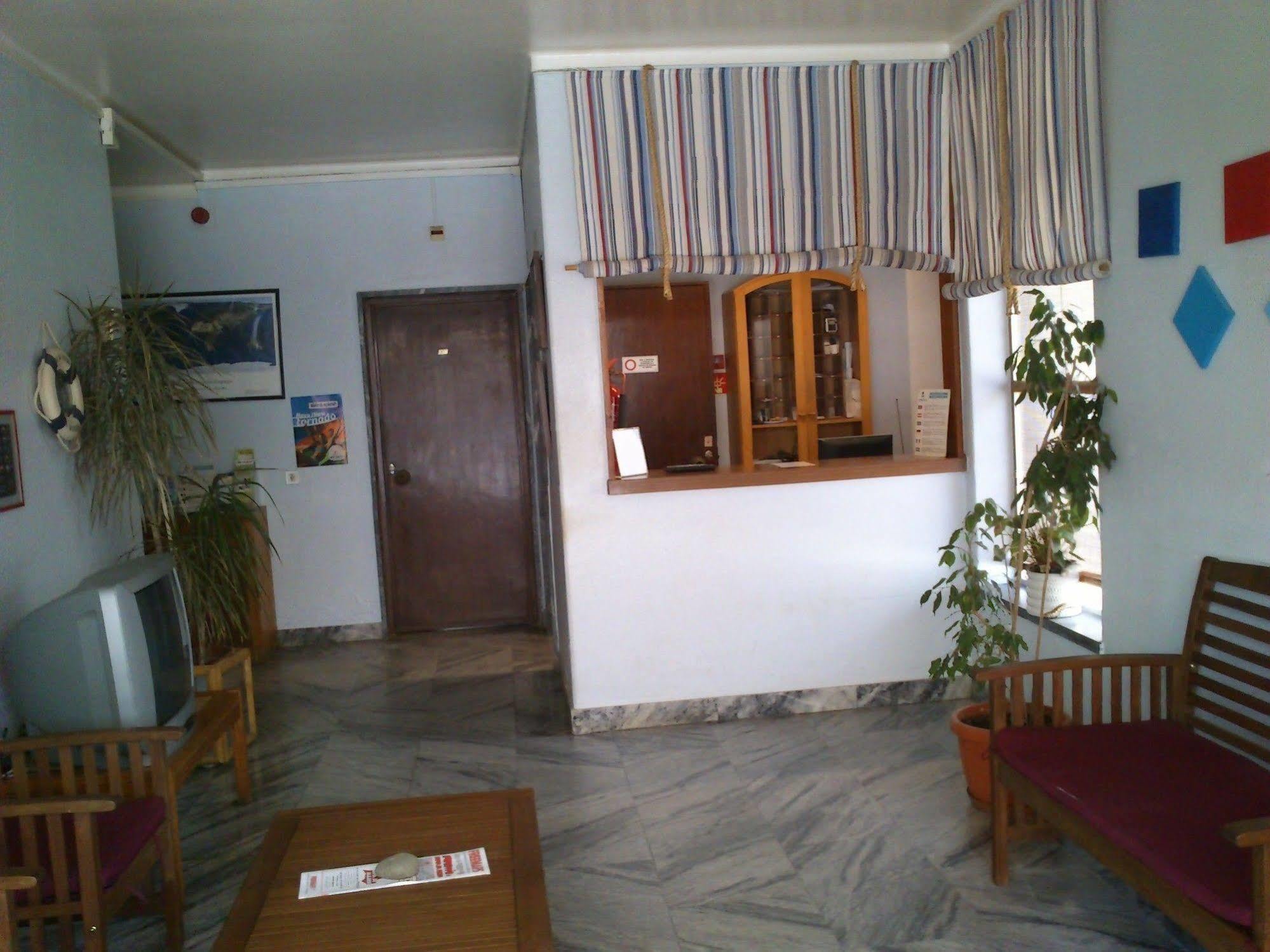 Hotel Apartamento Iate Portimão Exterior photo